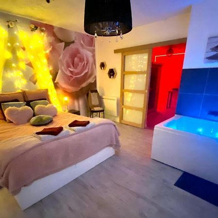 COSY&SPA Appartement Luxe JACUZZI SAUNA Suite Cristal Avignon Extérieur photo