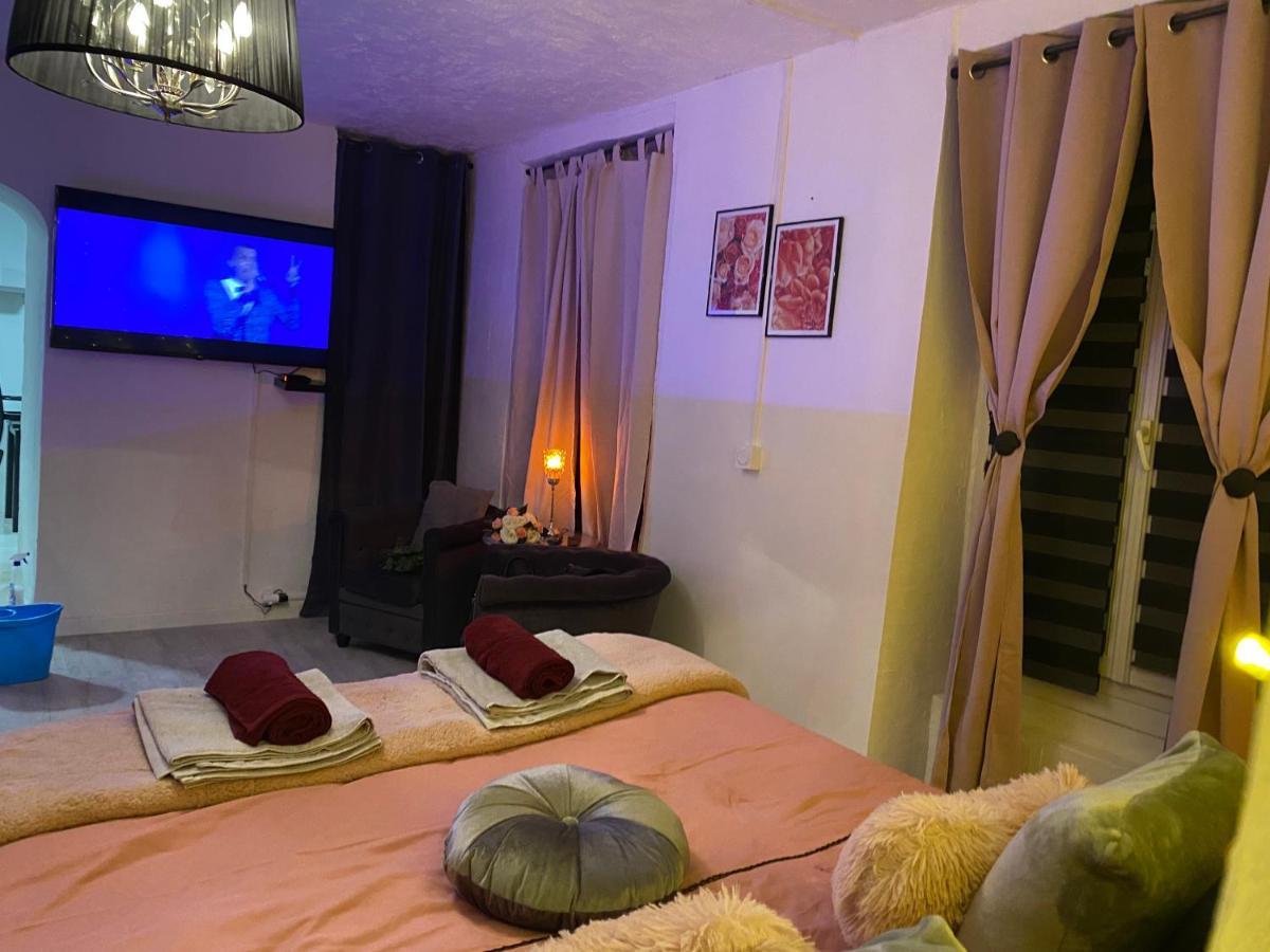 COSY&SPA Appartement Luxe JACUZZI SAUNA Suite Cristal Avignon Extérieur photo