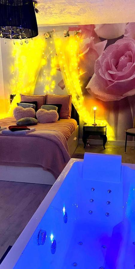 COSY&SPA Appartement Luxe JACUZZI SAUNA Suite Cristal Avignon Extérieur photo